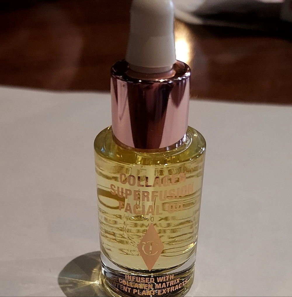 Charlotte Tibury Collagen Superfusion Facial Oil 8ml NIB - Picture 9 of 9